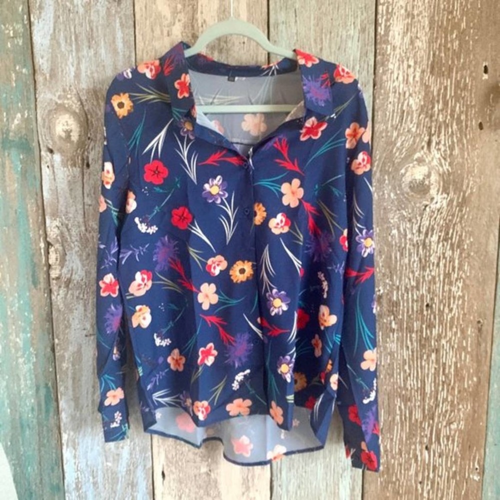 NWOT Floral Button Down Blouse XXXL